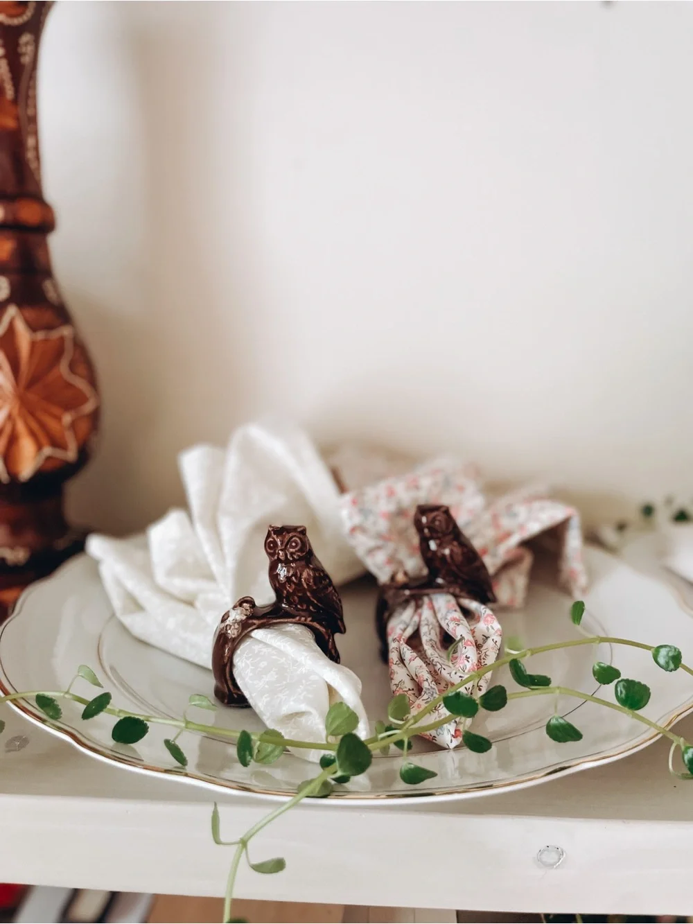 Set of 8 Ceramic Owl Napkin Rings